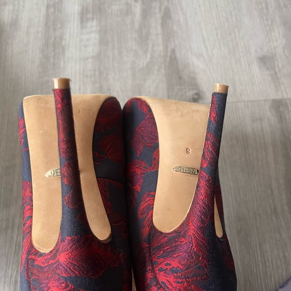 Badgley Mischka Blue and Red High Heel Shoes - Picture 5 of 9